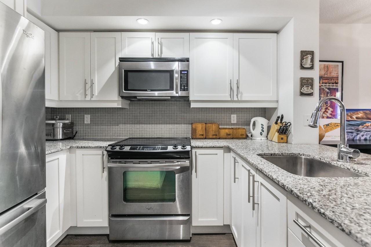 75 East Liberty St - Photo 3 of 19