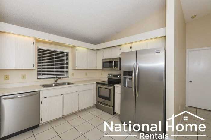 7309 Ashmore Dr - Photo 3 of 13