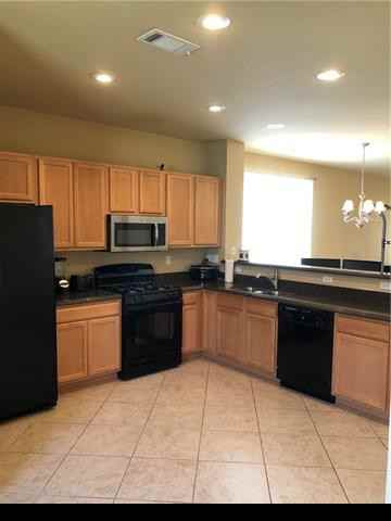 3032 Dundee Loop S - Photo 3 of 12