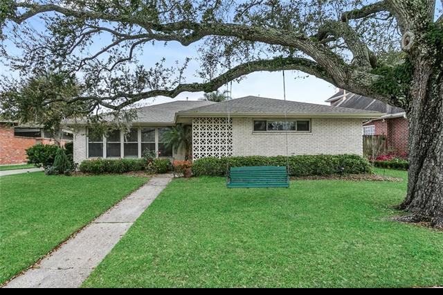 711 Emerald St - Photo 2 of 24