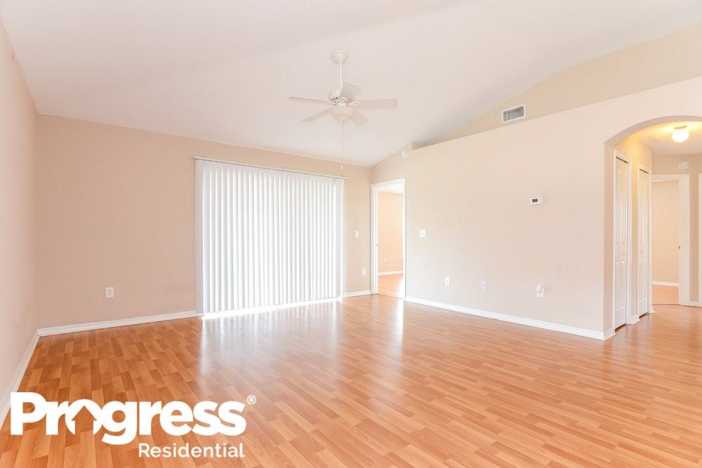 5504 Lindburg St - Photo 2 of 13
