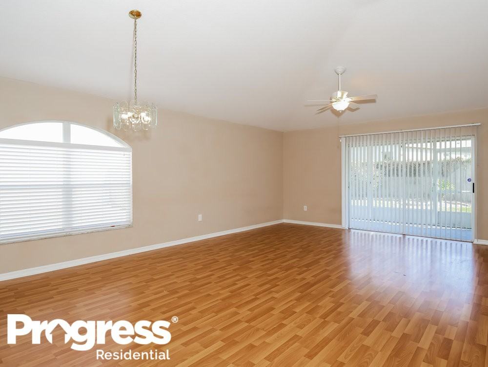 5504 Lindburg St - Photo 3 of 13