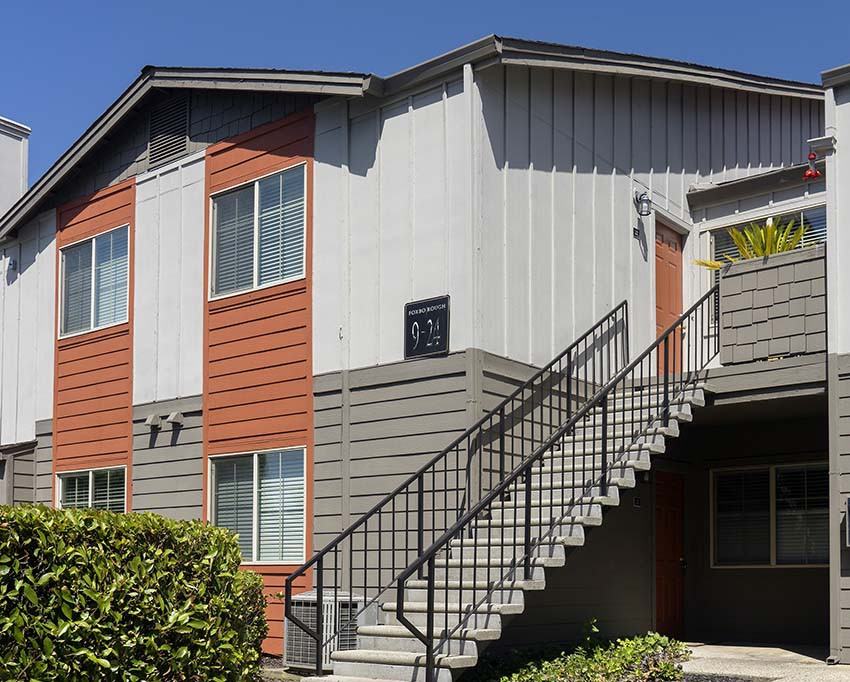 FOXBOROUGH - Photo 2 of 28