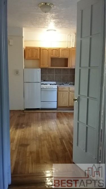 128 Central Park N #1G - Photo 2 of 4