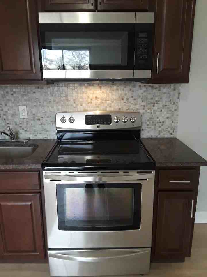 4630 Hillside Road Southeast - Photo 2 of 20