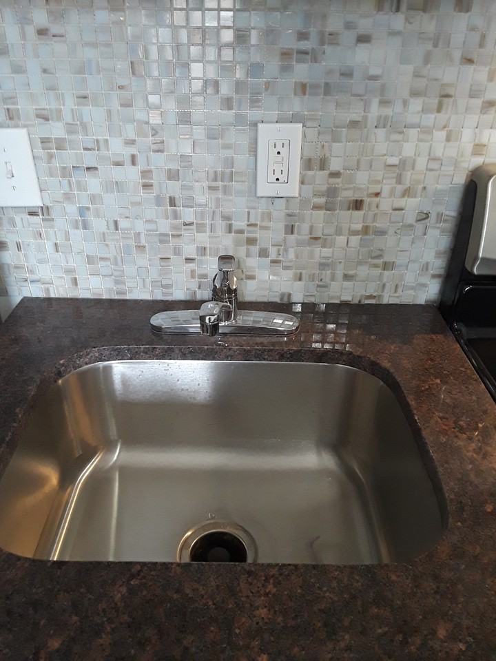 4630 Hillside Road Southeast - Photo 3 of 20