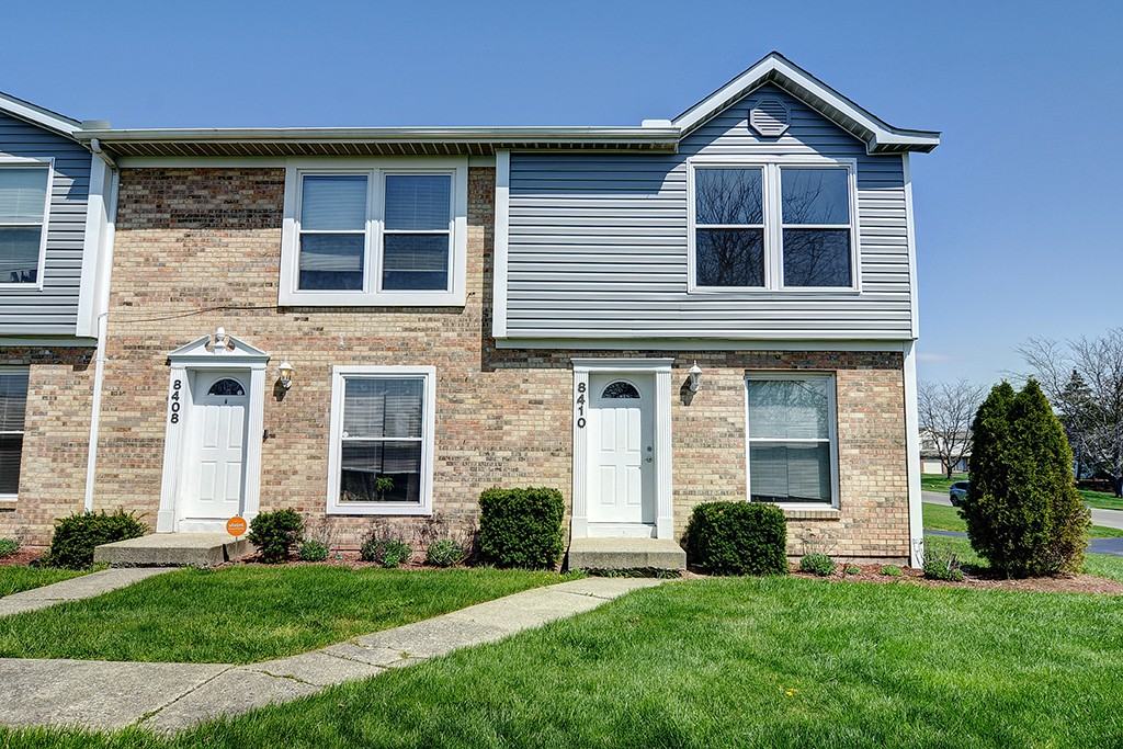 8410 Woodgrove Drive - Photo 2 of 22