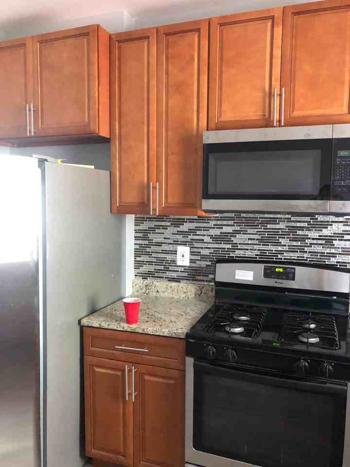 3832 Cottage Ave - Photo 4 of 10