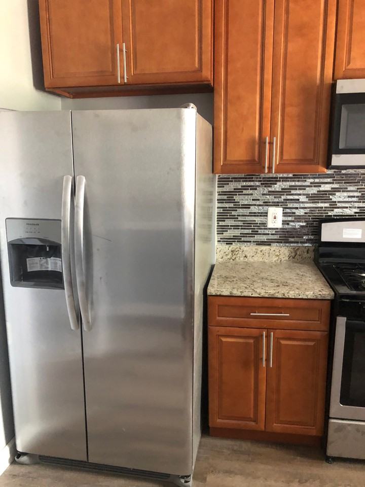 3832 Cottage Ave - Photo 3 of 10