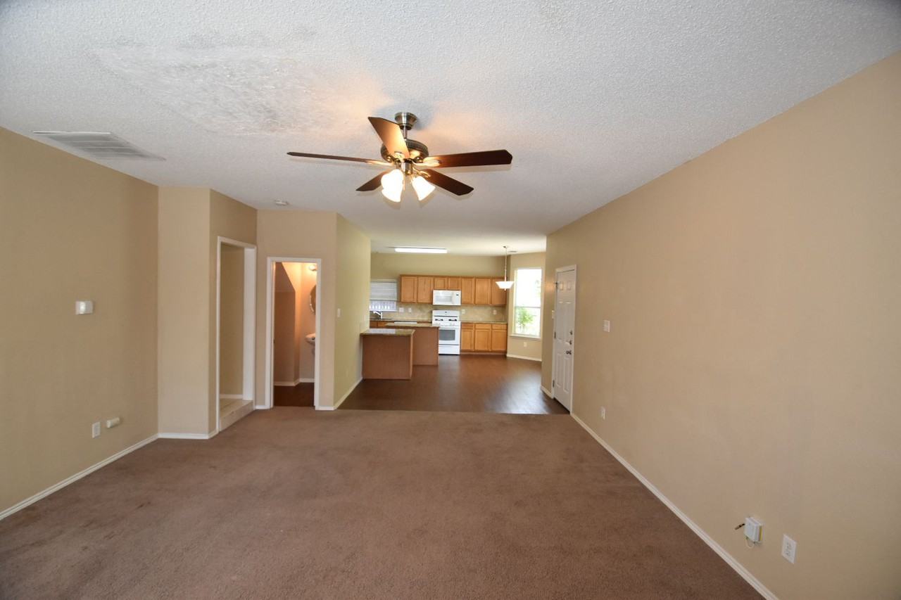 4824 Park Brook Dr - Photo 3 of 19