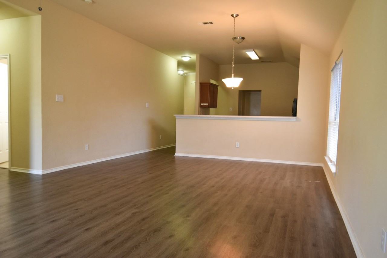 6610 Spencer Dr - Photo 2 of 14