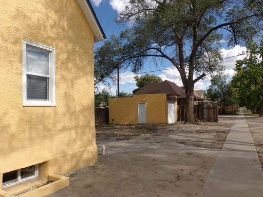 128 Arthur St - Photo 3 of 16