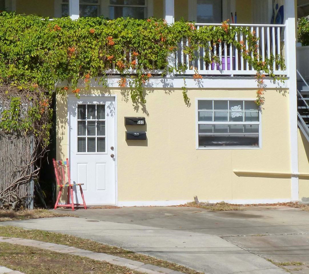 302 Marshall Street - Photo 3 of 13