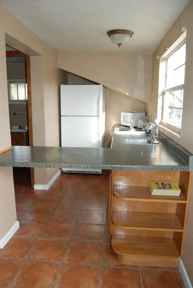 302 Marshall Street - Photo 5 of 13