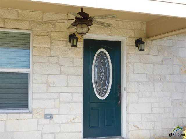 981 County Road 2724 - Photo 2 of 26