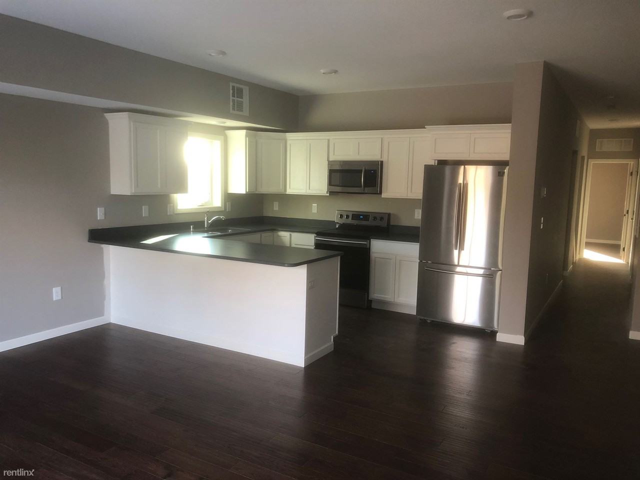 918 Raymond Avenue - Photo 2 of 9