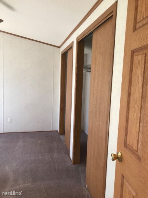 5771 Iberia Ave - Photo 2 of 10