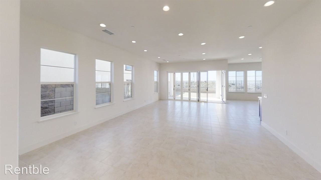 1466 Viejo Ridge Drive - Photo 2 of 24