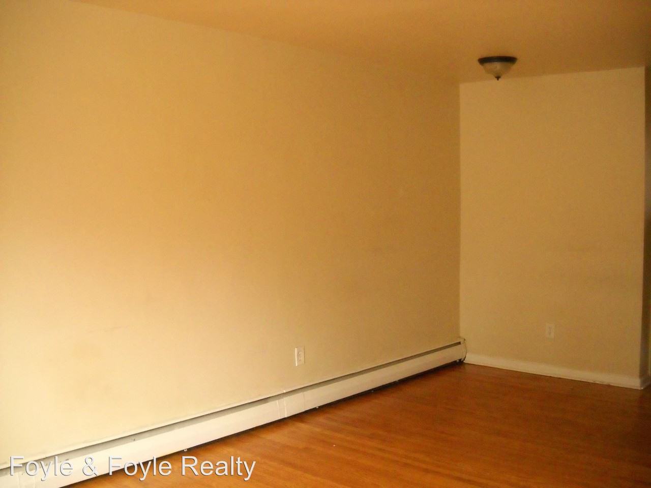5990 Henry Ave - Photo 2 of 6