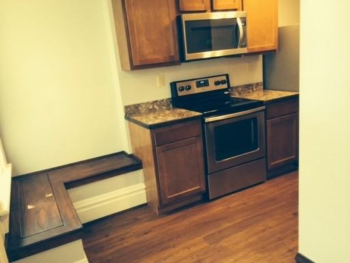 990 Pennsylvania Ave - Photo 2 of 9