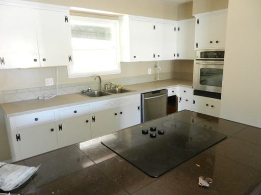 9307 NE Pietz St - Photo 2 of 3