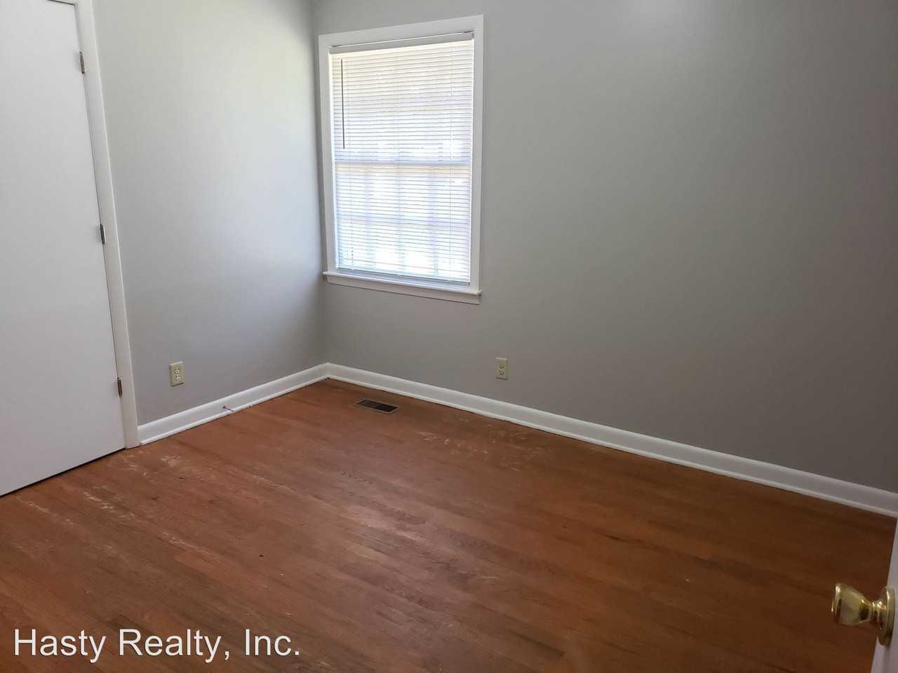 10941 Turnpike Road - Photo 3 of 12