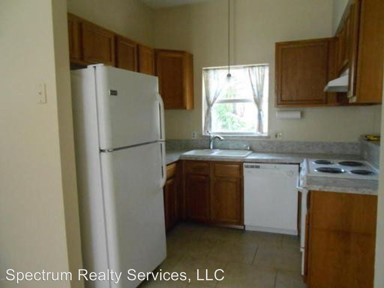 6188 Mercer Cir. W. - Photo 2 of 10