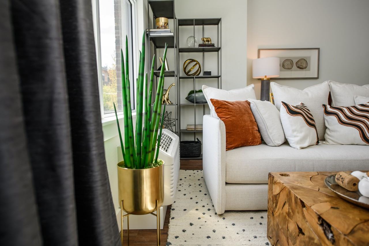 The George Besaw - Photo 3 of 19