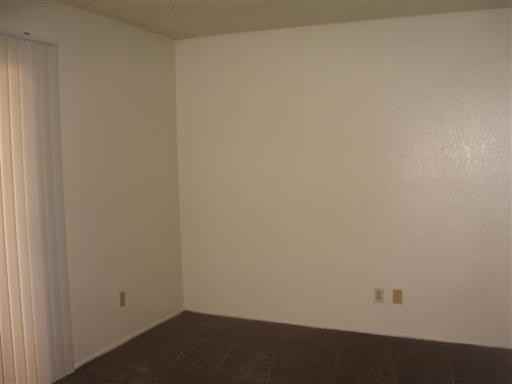 3707 E Blacklidge Dr - Photo 3 of 6