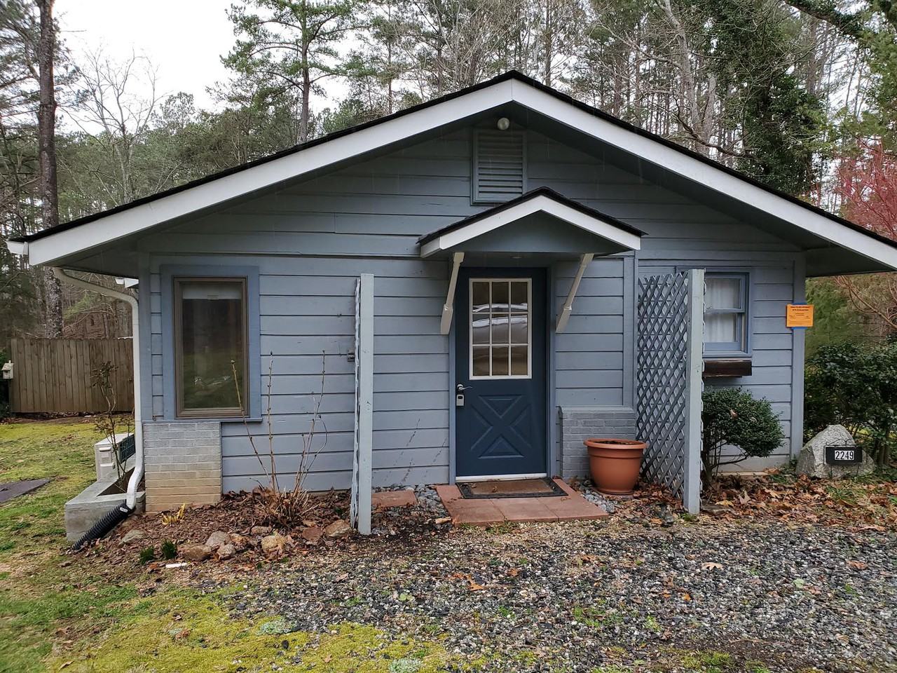 2249 Silver Creek Rd - Photo 2 of 20