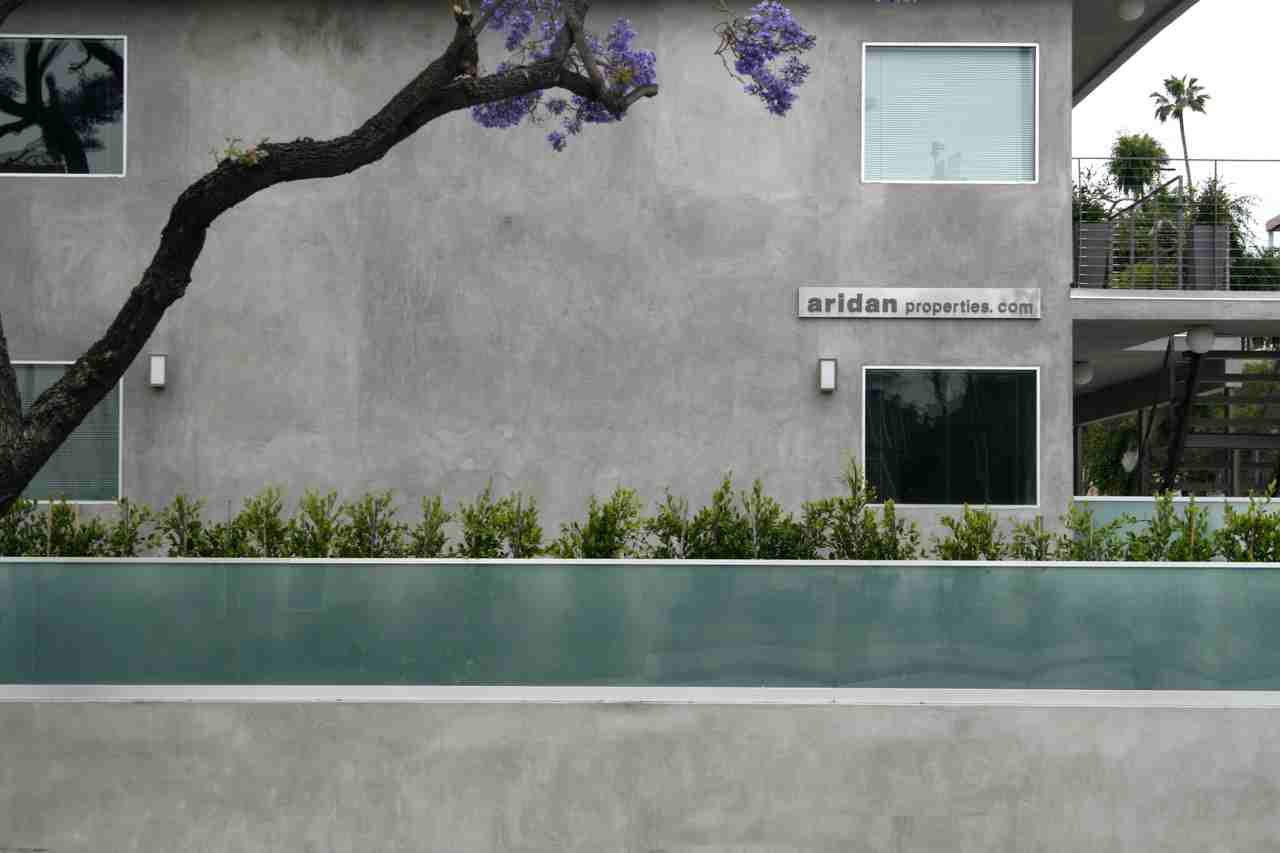 9100 Whitworth Drive - Photo 3 of 23