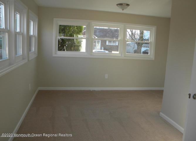 49 Parkview Drive - Photo 3 of 3