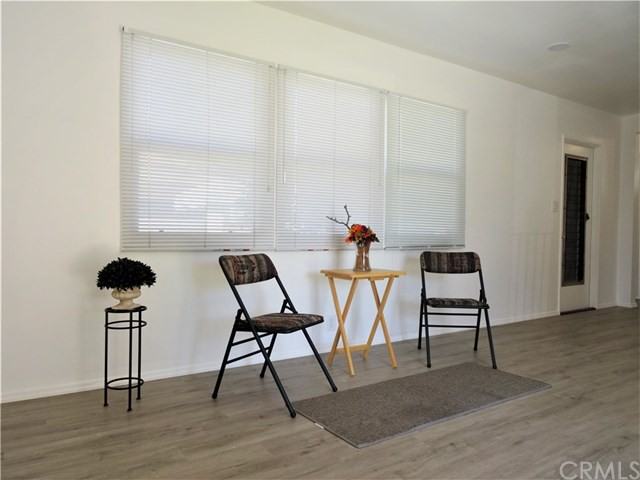 5427 Mapletree Ave - Photo 3 of 16