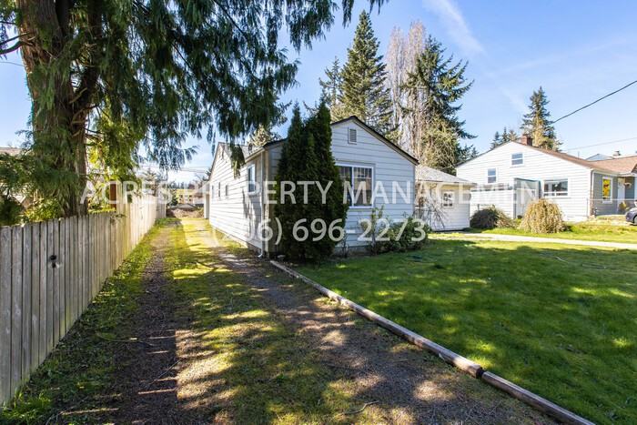 15515 Stone Avenue North - Photo 2 of 24