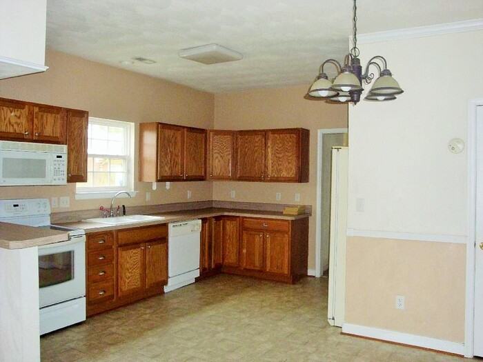 8133 Redmon Road #B - Photo 3 of 5