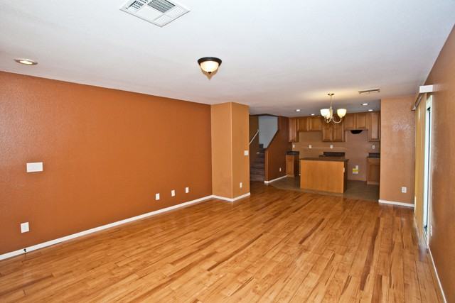 569 Shire Hall Street - Photo 3 of 11