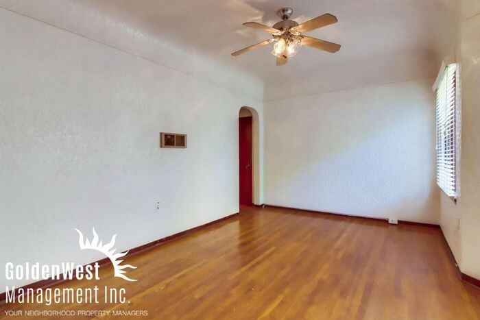 229 Kalmia Street - Photo 3 of 20