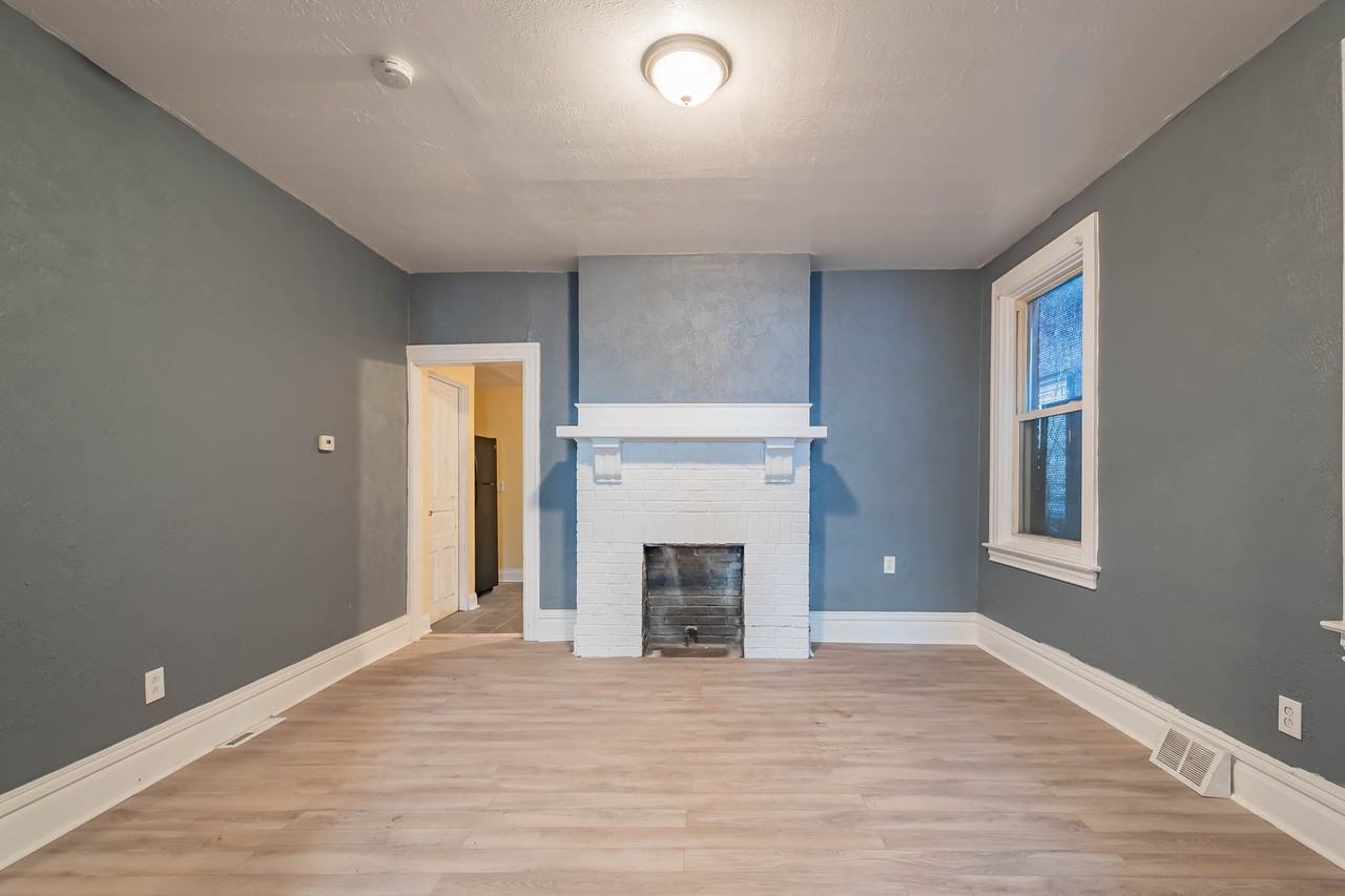 435 North Graham Street - Photo 5 of 20
