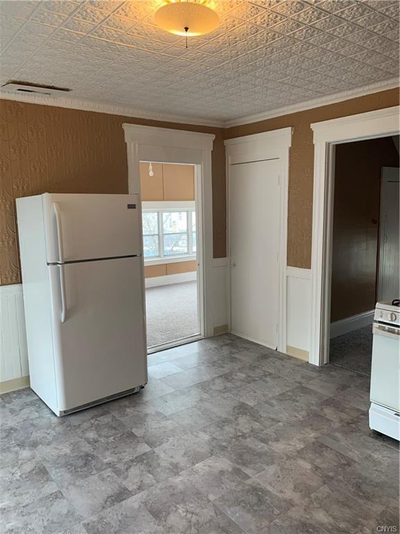 215 Hixson Ave - Photo 3 of 19