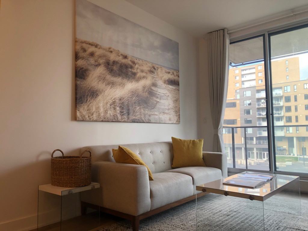 Griffintown: Sunny, Spacious, Fully - Photo 2 of 20