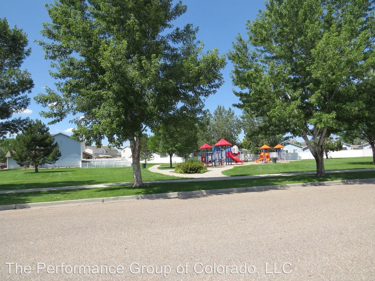 2906 Mirror Avenue - Photo 2 of 11