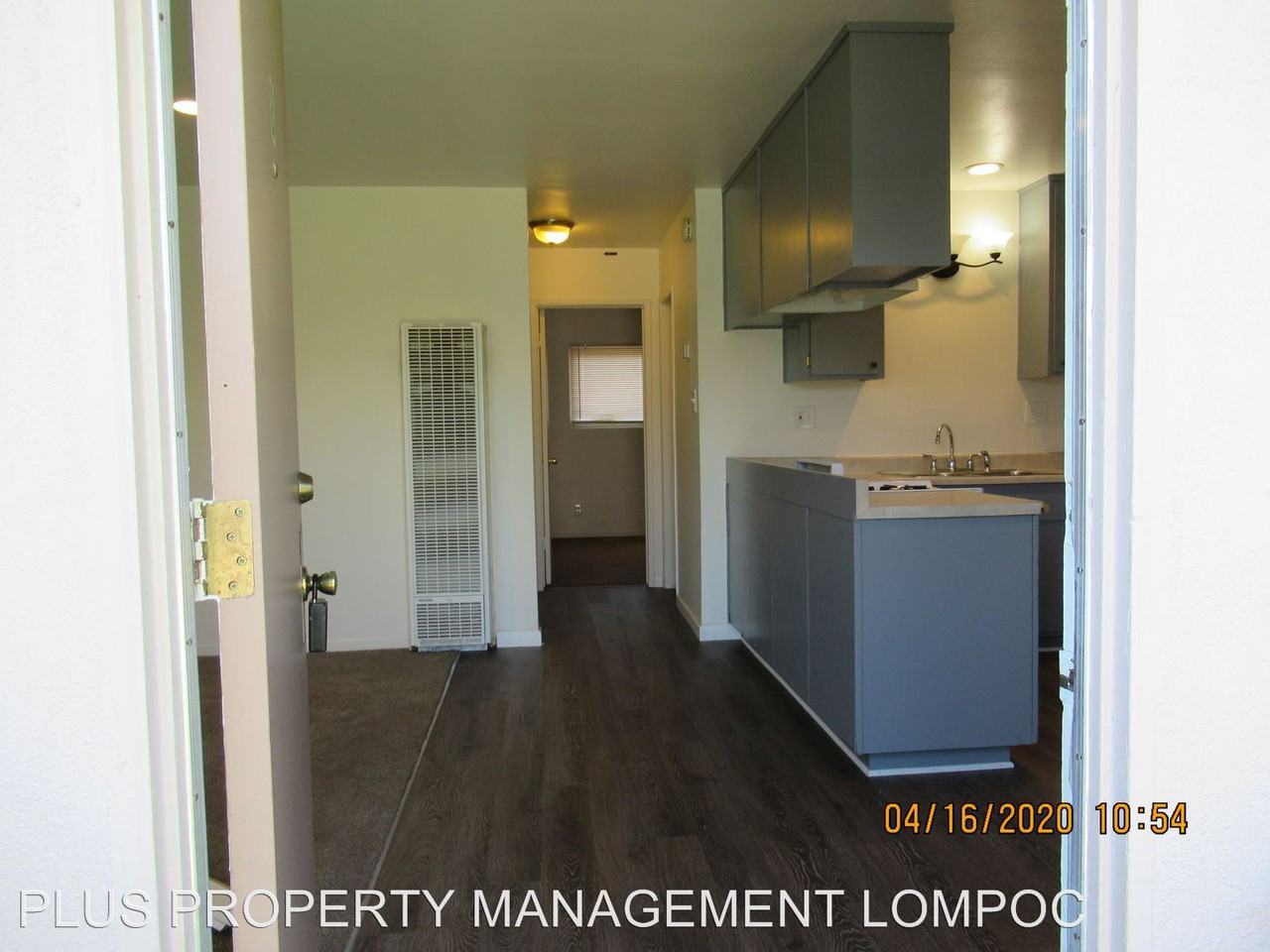 208 North O Street - Photo 3 of 10
