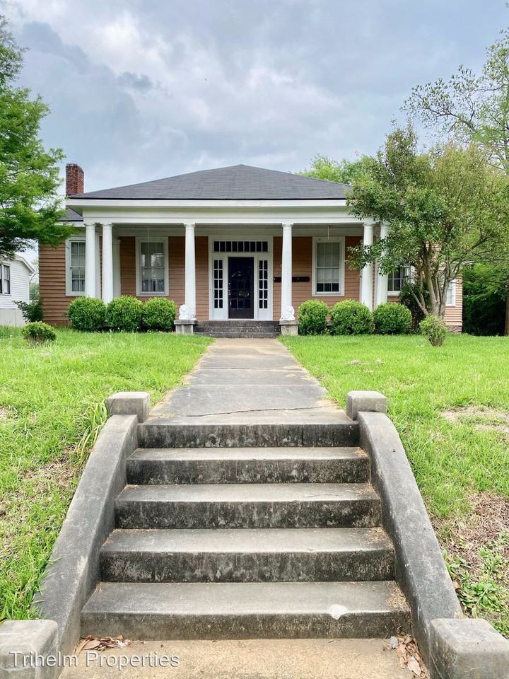 828 Jefferson - Photo 2 of 14