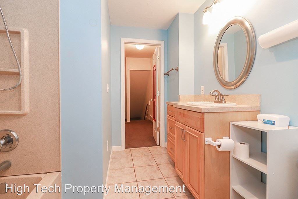 4613 Brooklyn Avenue - Photo 3 of 15