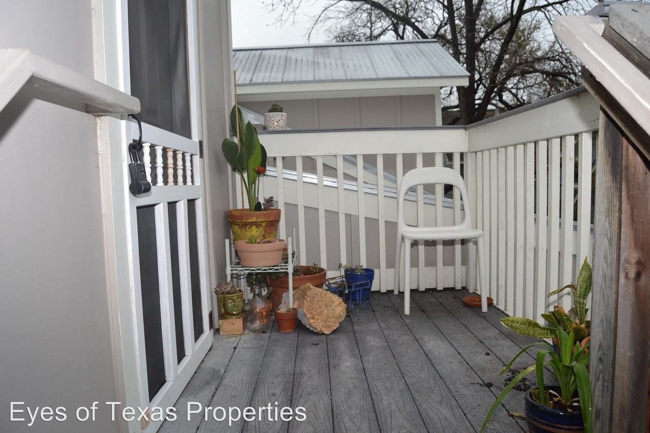 3822 Ridgelea - Photo 3 of 19