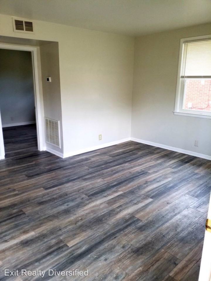 1717 24th Ave N A-B - Photo 3 of 7