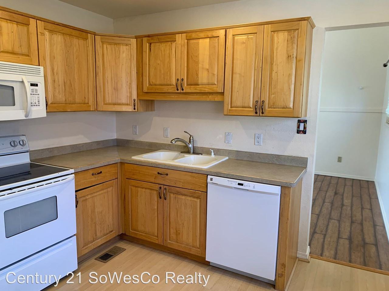 3112 Mountain View Drive