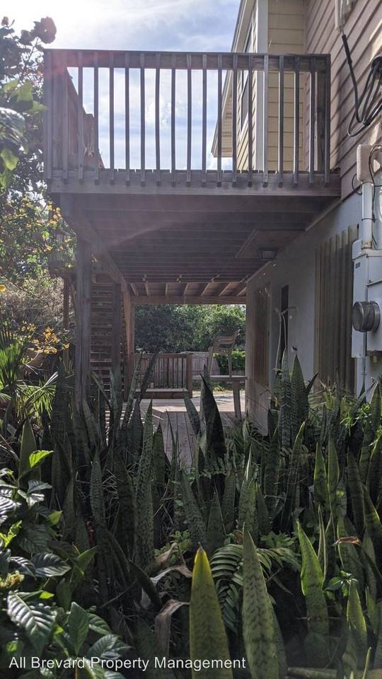 5140 Palm Dr. - Photo 2 of 11