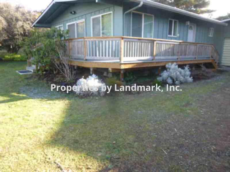 241 Bay View St - Photo 2 of 7