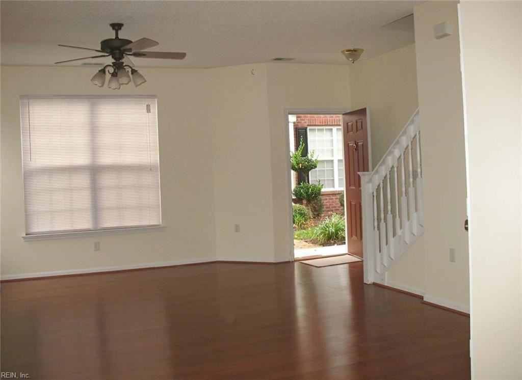 5824 Ludington Drive - Photo 3 of 29